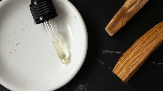 Simple ways to use tea tree oil at home